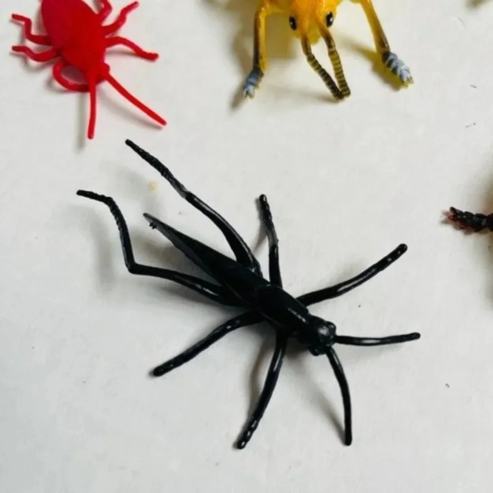Insects Bugs Animal Figure Red Lady Bug Spider Grasshopper 2 Inch 6 Pieces